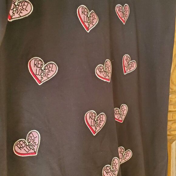 Torrid X Rebel Wilson Heart Patch Pencil Skirt Size 4X - Picture 3 of 7